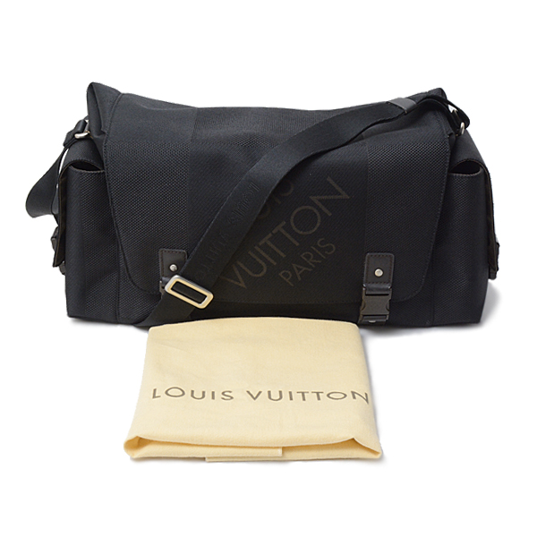 Louis Vuitton　ショルダーバッグ　メッセンジャーバッグ