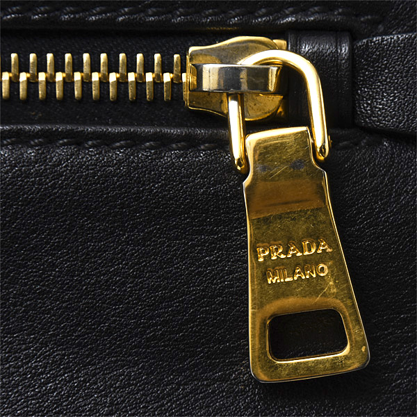 プラダ バッグ レディース 2WAYショルダートートバッグ サフィアーノレザー ブラック PRADA 中古