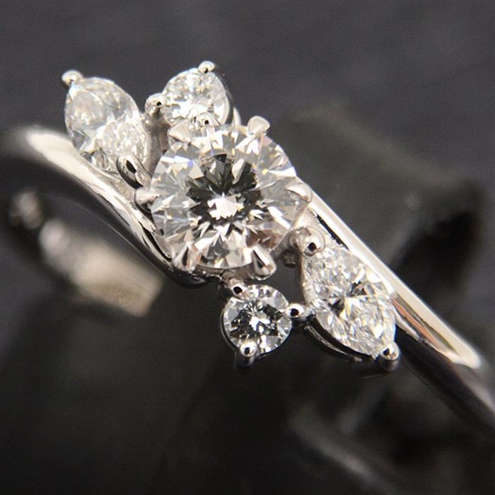 タサキ 指輪 レディース 5Pダイヤモンド リング D0.33ct 0.26ct 12.5号 プラチナ TASAKI PT900 中古